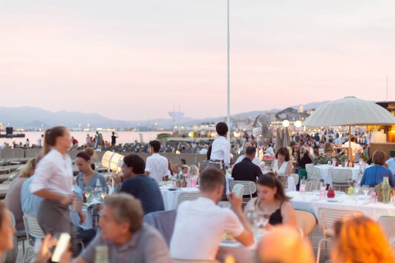 Organiser un séminaire d’entreprise à Cannes sur la Croisette